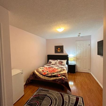 Cmoney Beautiful Home 2 Brampton Luaran gambar