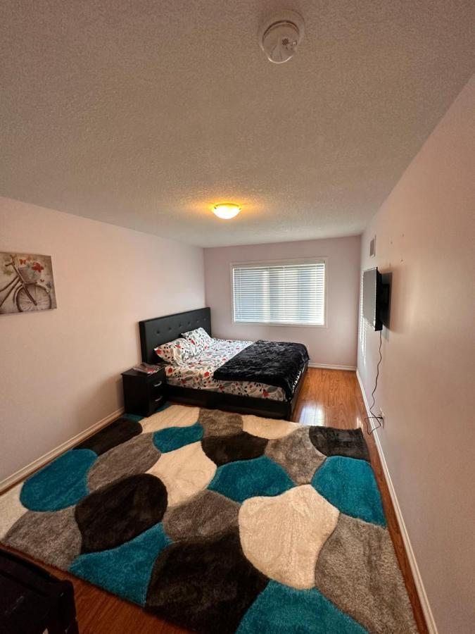 Cmoney Beautiful Home 2 Brampton Luaran gambar