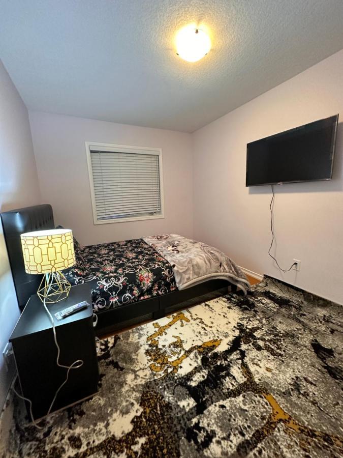 Cmoney Beautiful Home 2 Brampton Luaran gambar